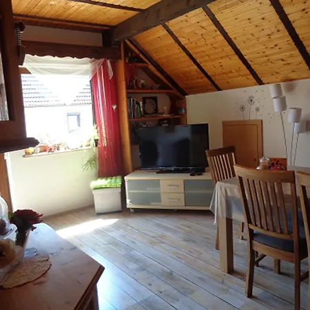 Loeber Apartment *